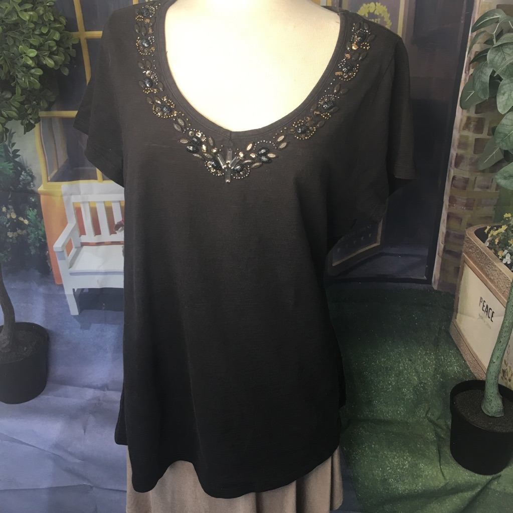 Black Top W/Sequence
